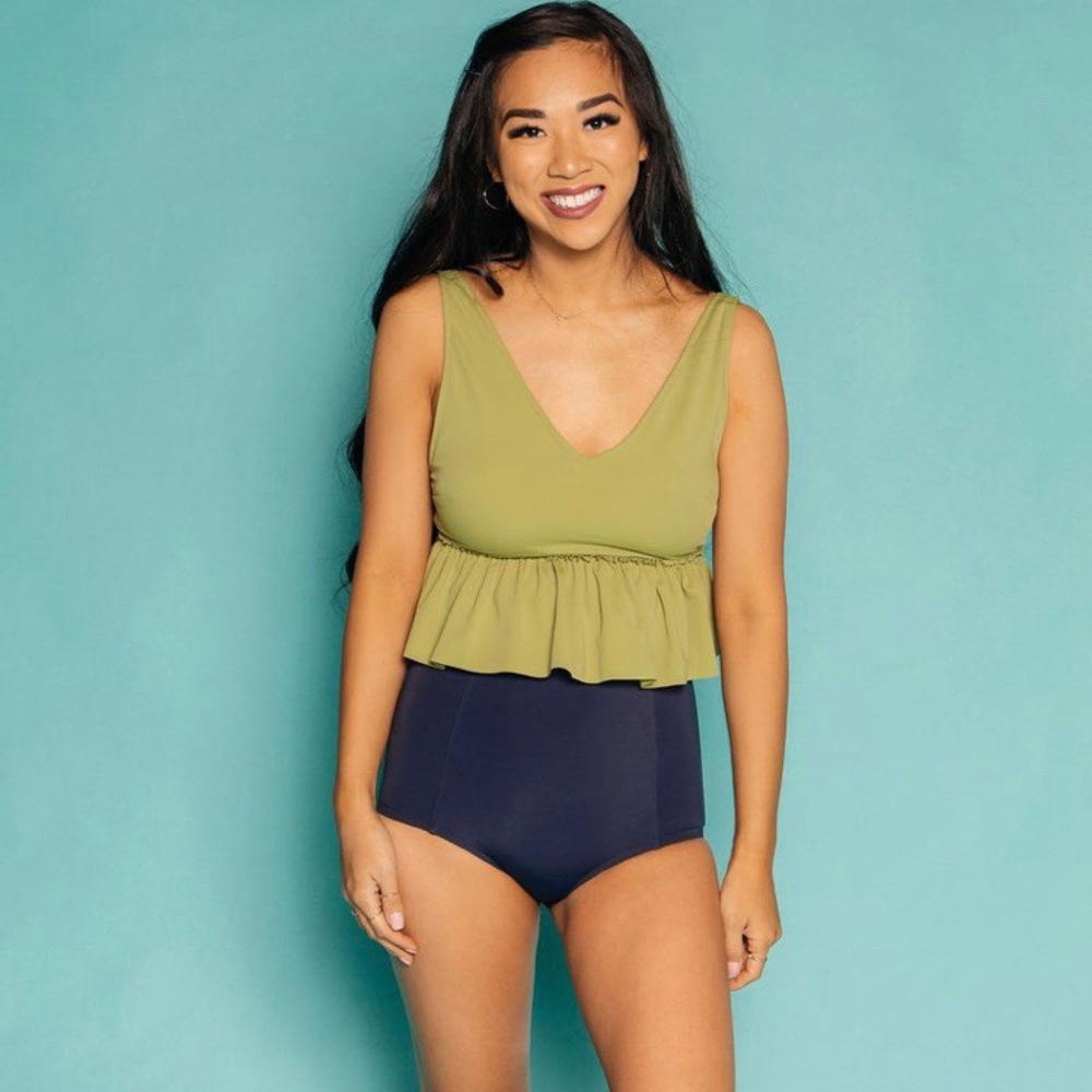 Kortni Jeane navy high rise bottoms